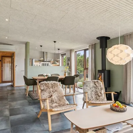 Eila - 400m From The Sea By Interhome * Glesborg